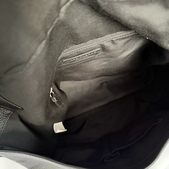 Marc Jacobs Black Pebbled Leather Shoulder Bag Bucket Style with Matching Wallet - Picture 9 of 11